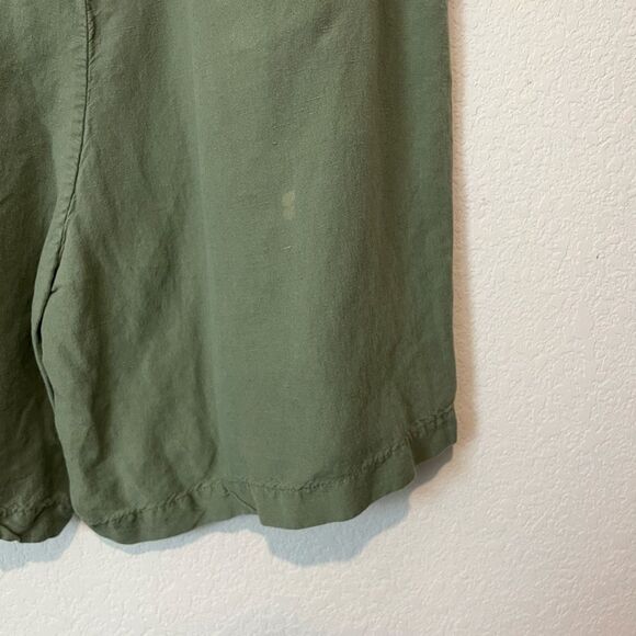 Esby Apparel Sage Green High Rise Pleated Trouser Shorts Women's Size 12 - Picture 5 of 7